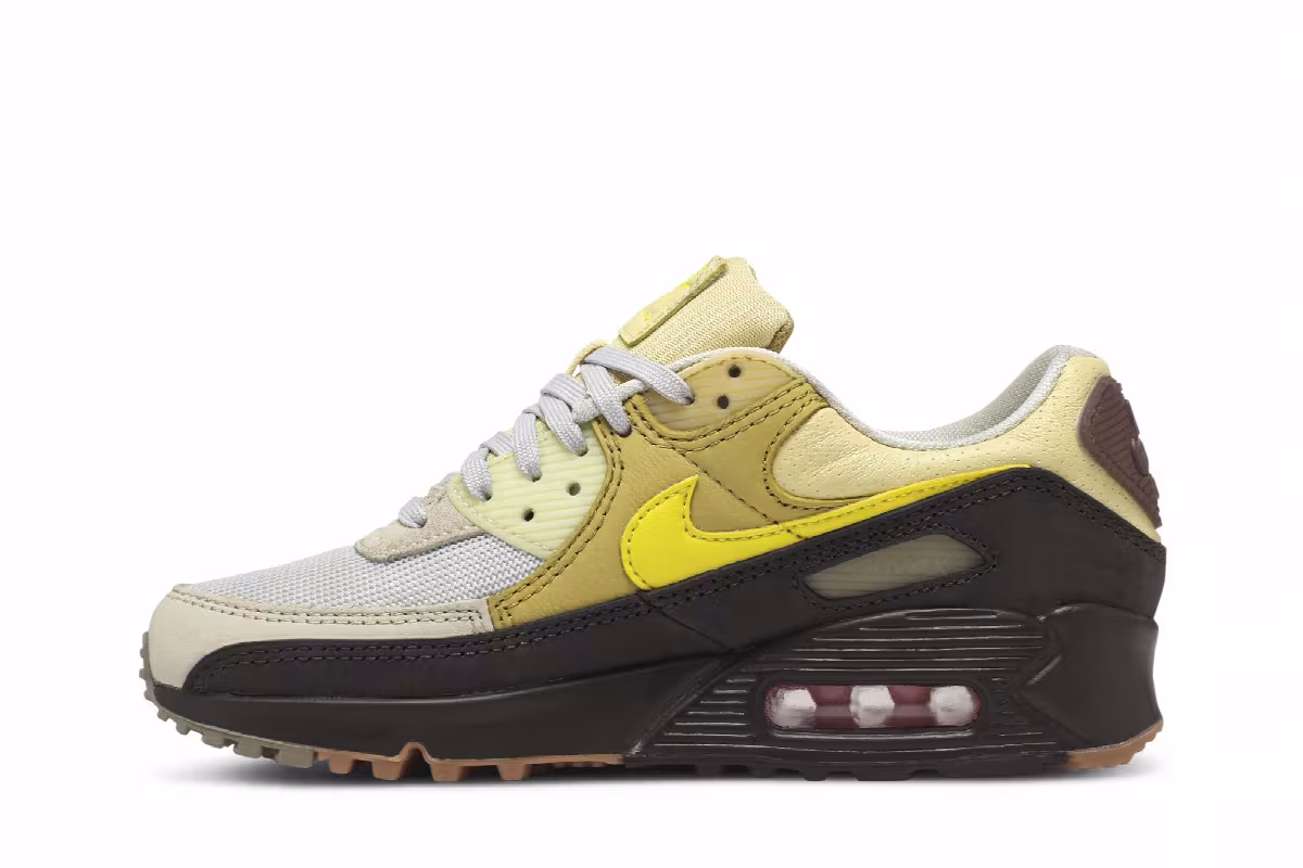Nike Women's Air Max 90 Cuban Link, view 4