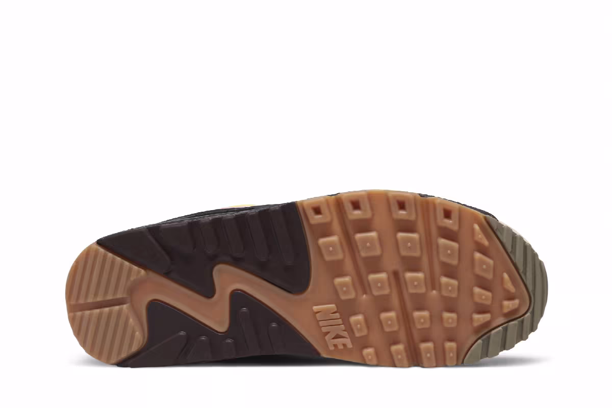 Nike Women's Air Max 90 Cuban Link, view 5