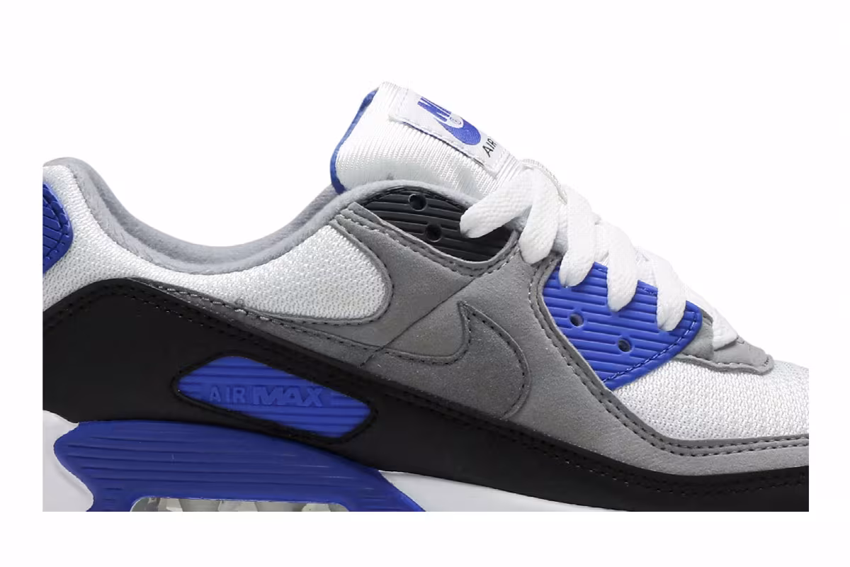 Nike Women's Air Max 90 Royal, view 3