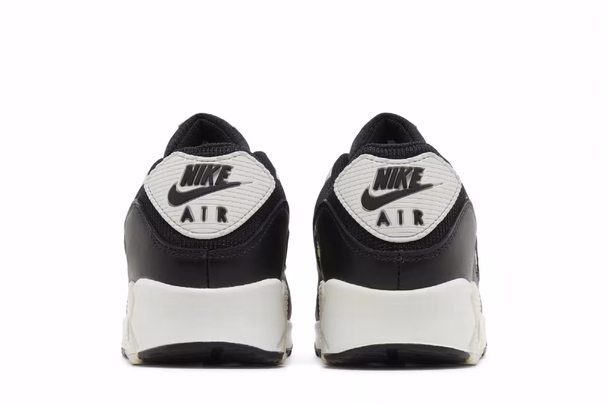 Nike Women's Air Max 90 Black Metallic Gold, view 7