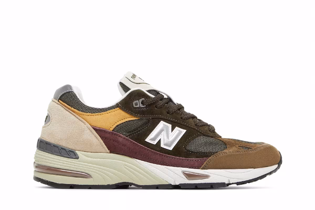 New Balance 991 Made in England Desaturated, view 2