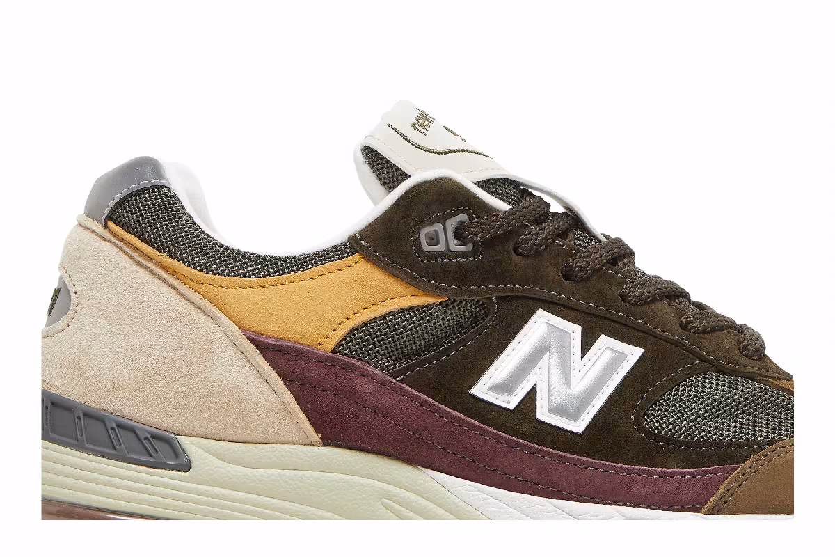 New Balance 991 Made in England Desaturated, view 3