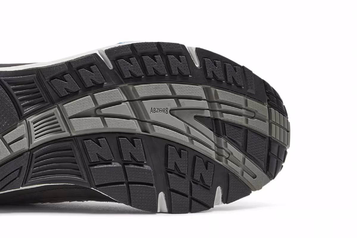 Run The Boroughs x New Balance 991 Made in England London Marathon, view 6