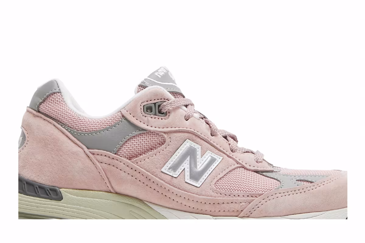 New Balance Women's 991 Made in England Pink, view 3