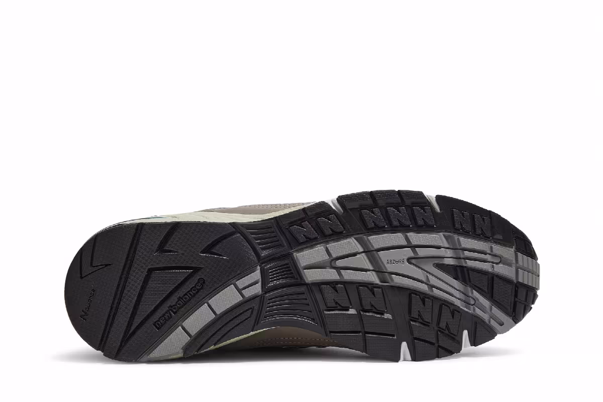 New Balance Women's 991 Made in England 20th Anniversary, view 5