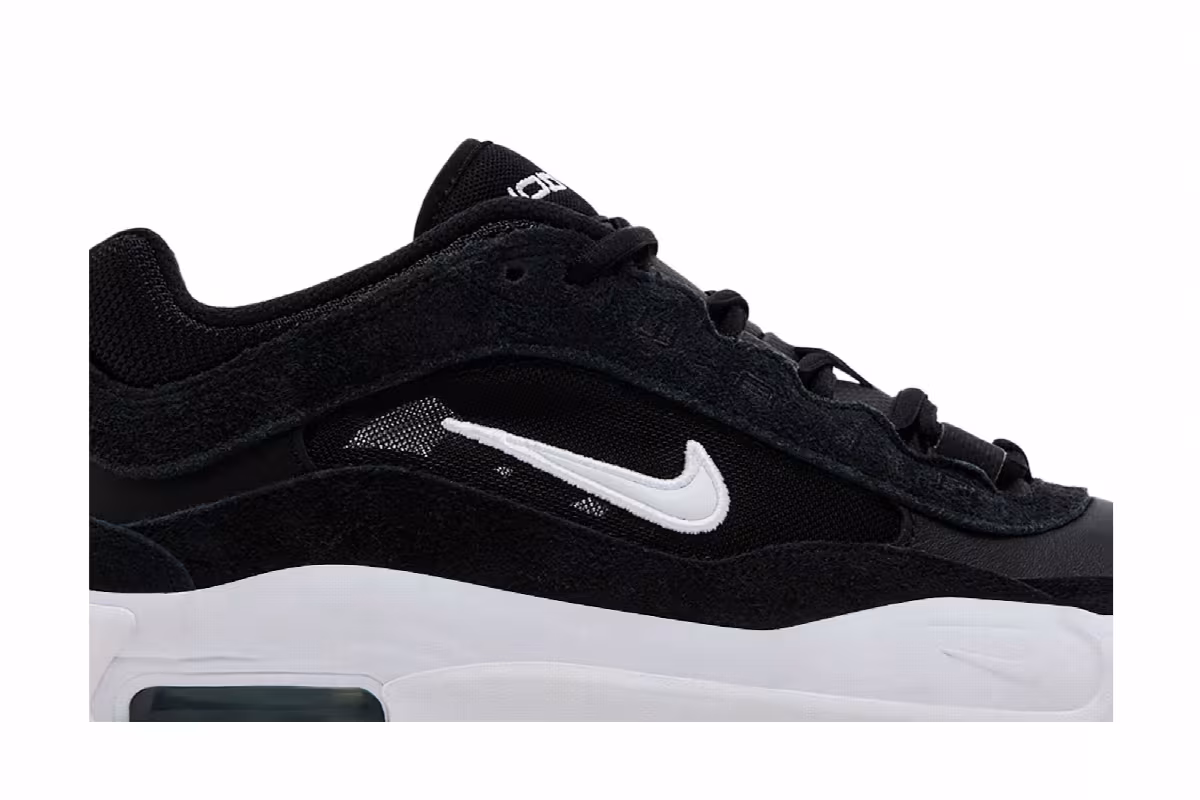 Nike Air Max Ishod Wair SB Black White, view 3