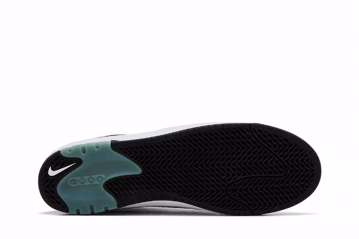 Nike Air Max Ishod Wair SB Black White, view 5