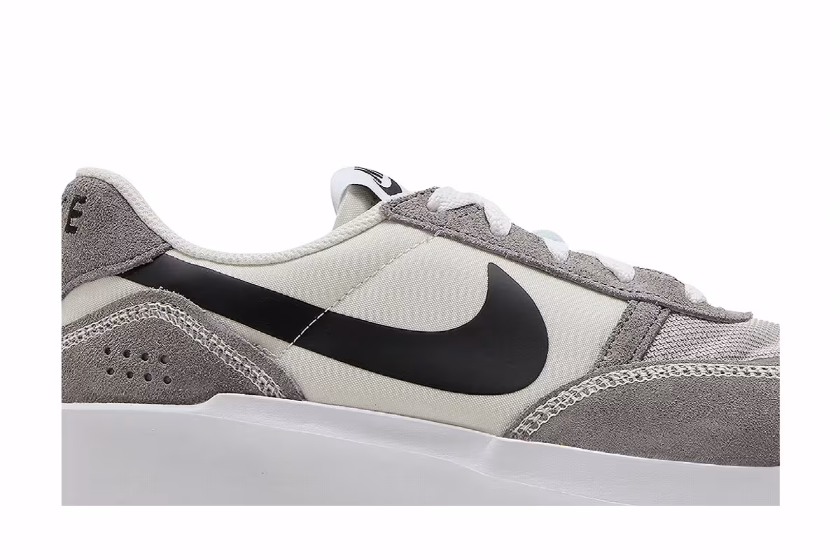 Nike Waffle Debut Flat Pewter, view 3