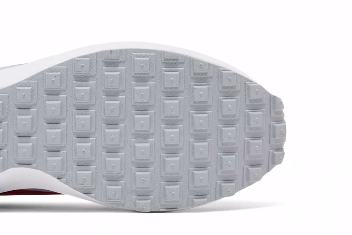 Nike Waffle Debut Wolf Grey University Red, view 6