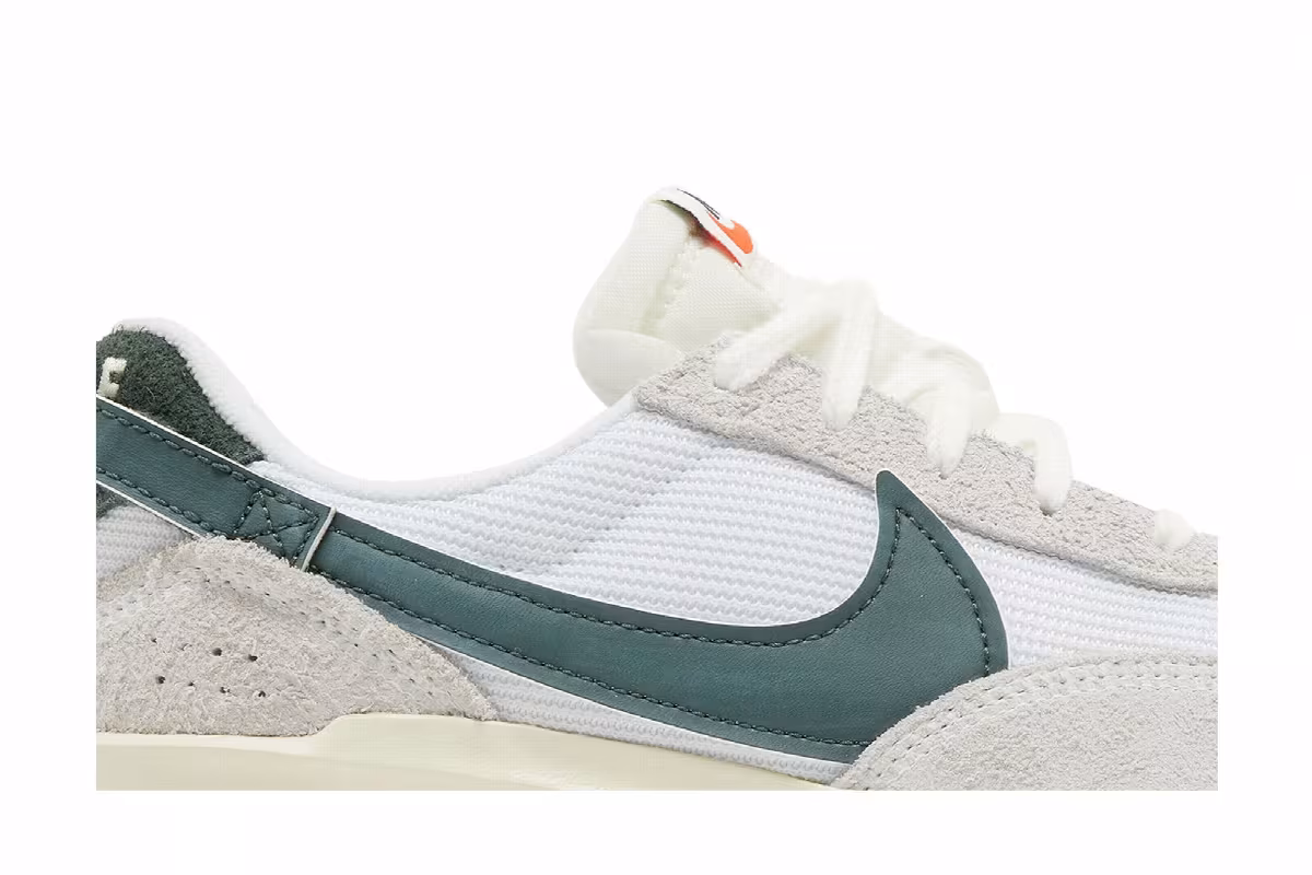 Nike Women's Waffle Debut Vintage White Vintage Green, view 3