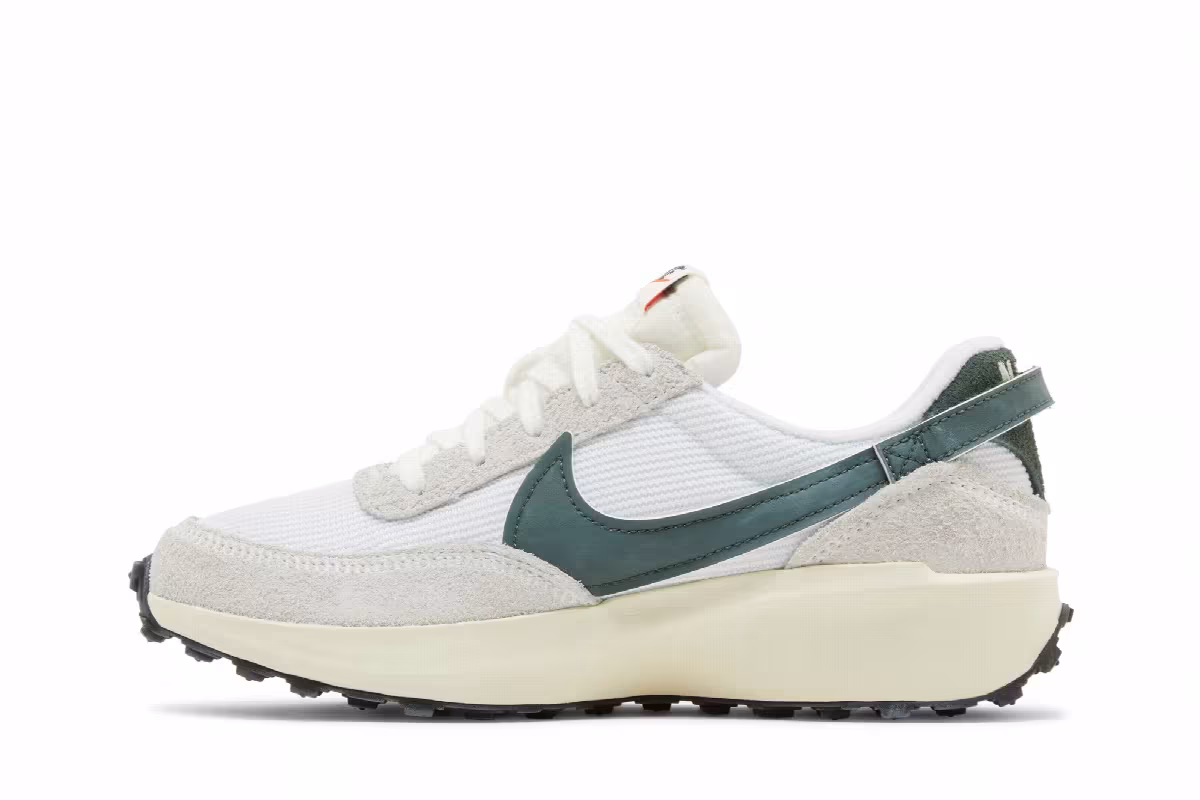 Nike Women's Waffle Debut Vintage White Vintage Green, view 4