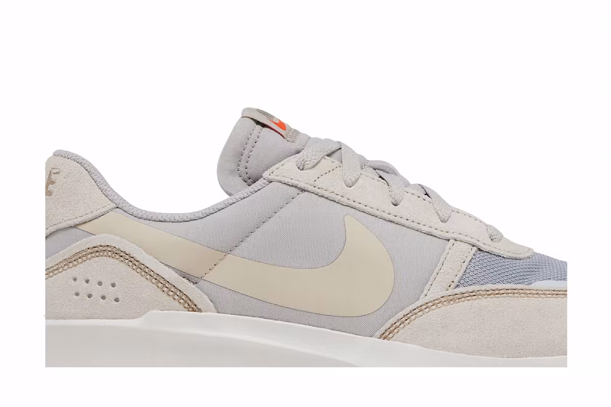 Nike Waffle Debut Light Iron Ore Sanddrift, view 3