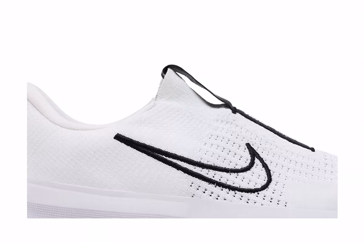 Nike Interact Run EasyOn White Black, view 3