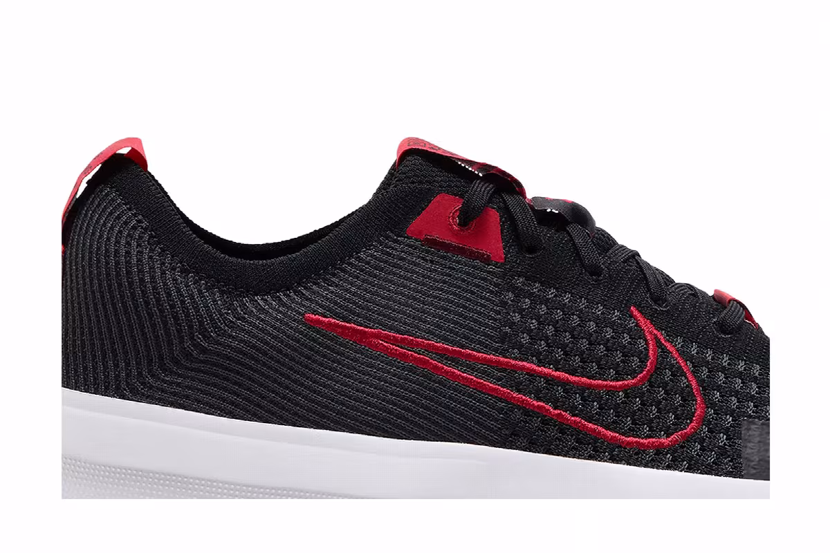 Nike Interact Run Black Fire Red, view 3