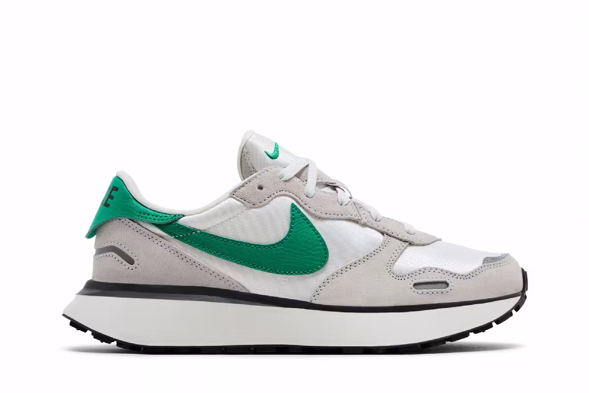 Nike Women's Phoenix Waffle Summit White Stadium Green, view 2