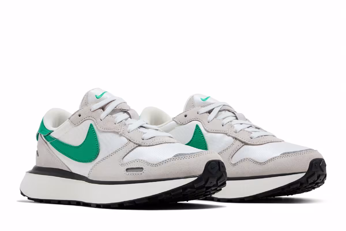 Nike Women's Phoenix Waffle Summit White Stadium Green, view 9