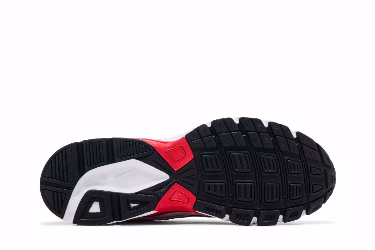 Nike Initiator White University Red, view 5