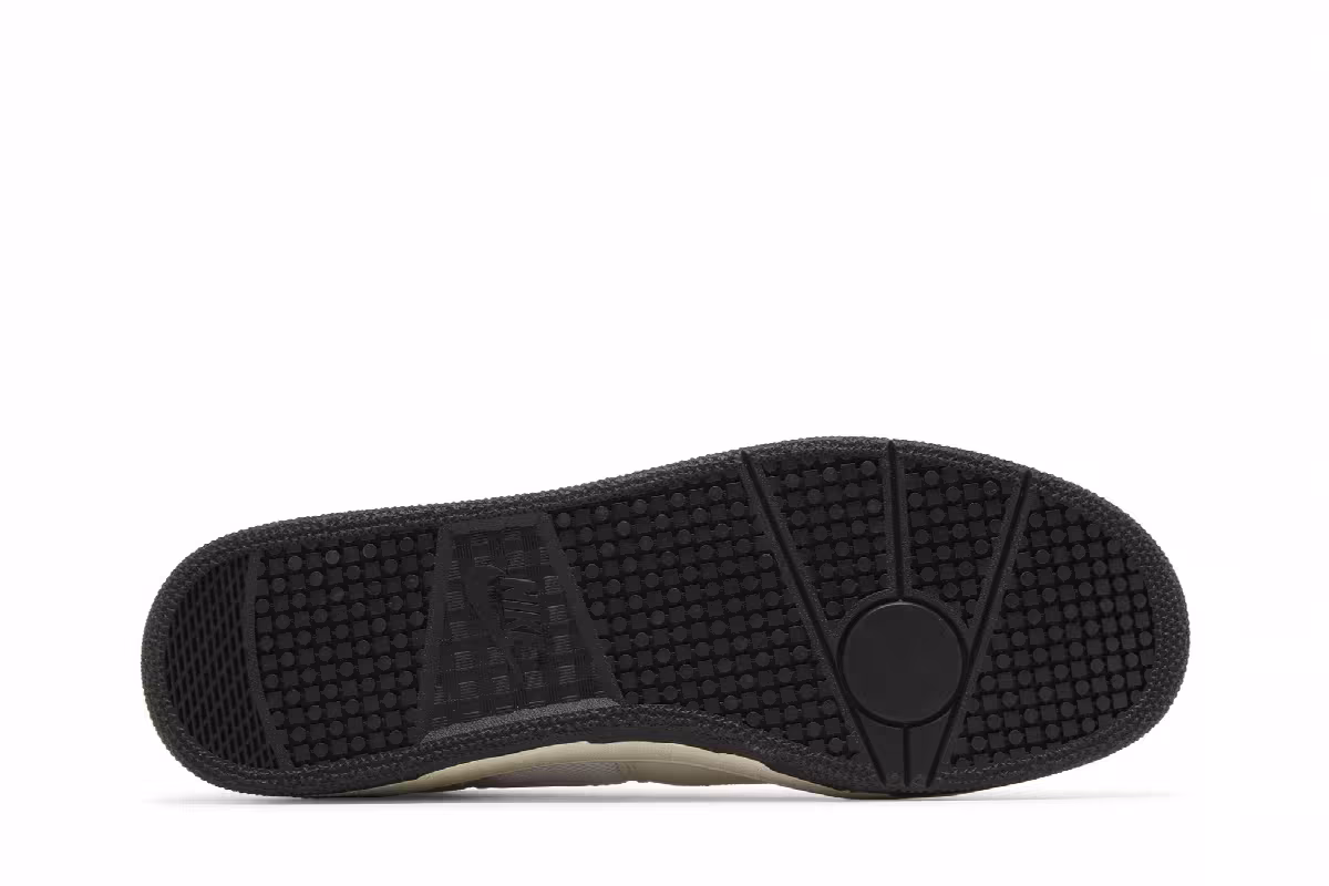 Social Status x Nike Mac Attack SP Status Symbol, view 5