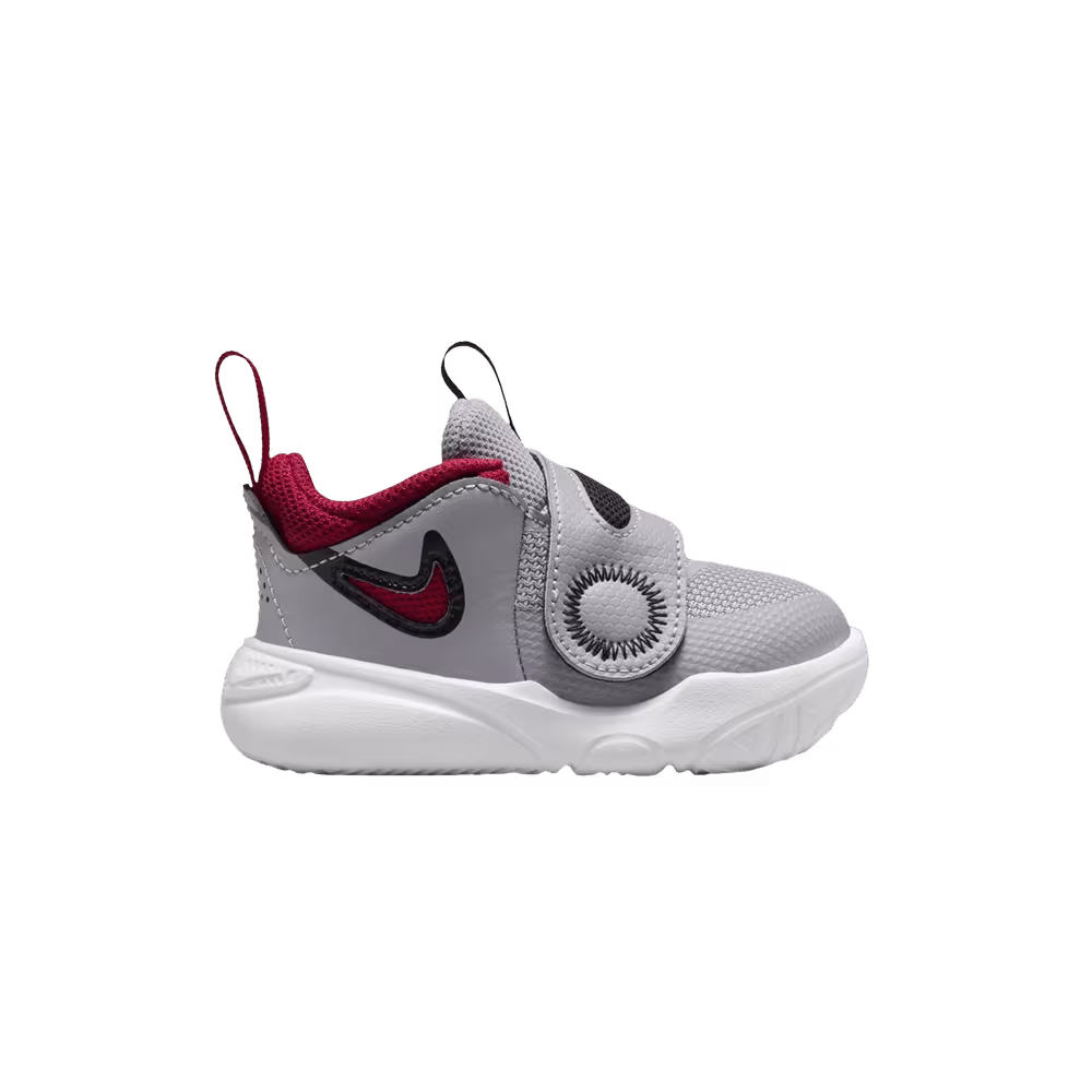 Nike Team Hustle D11 TD Cement Grey Gym Red