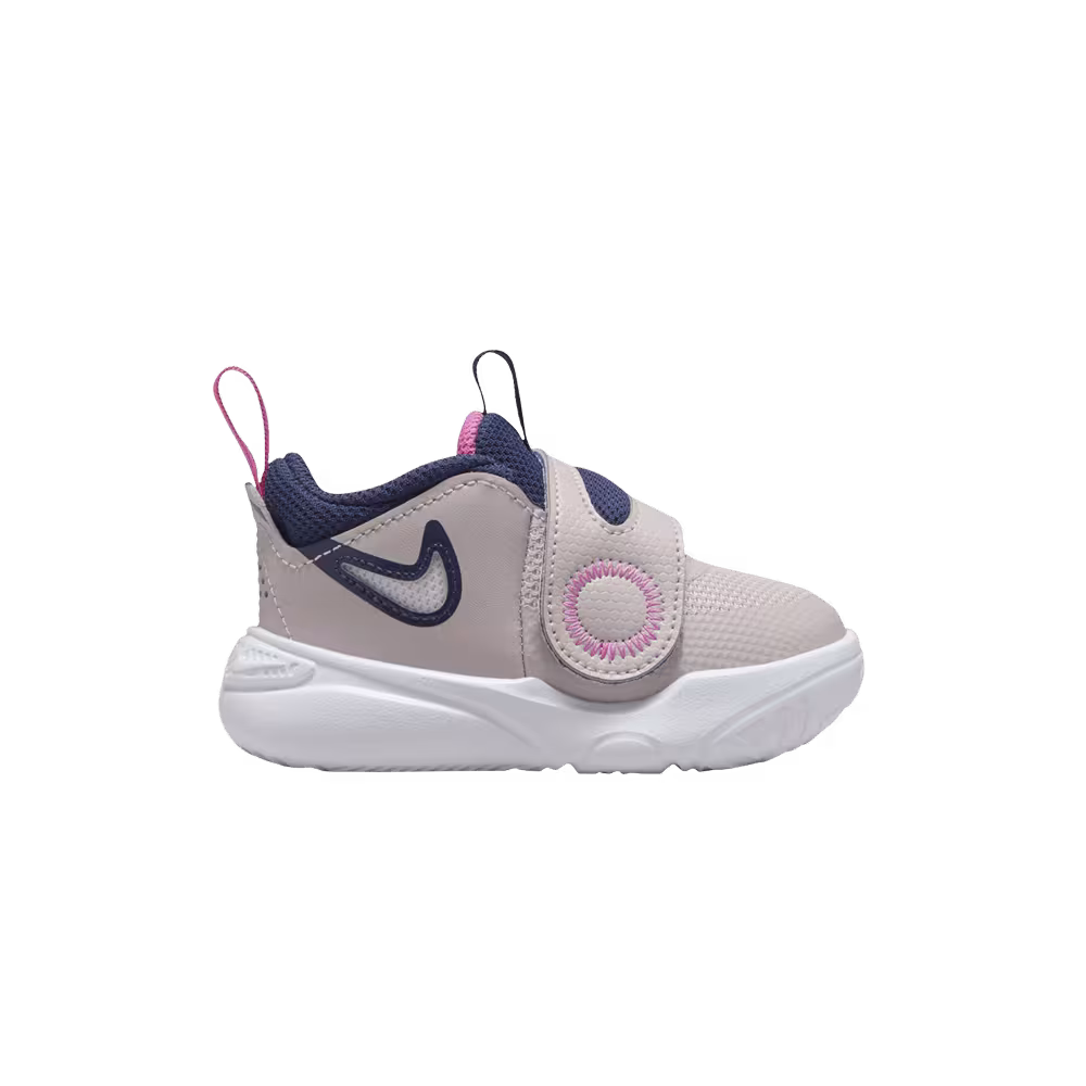 Nike Team Hustle D11 TD Platinum Violet Playful Pink