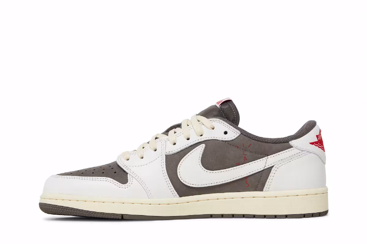 Travis Scott x Air Jordan 1 Low OG Reverse Mocha, view 4