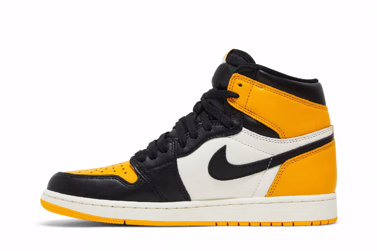 Air Jordan 1 High OG Yellow Toe, view 4