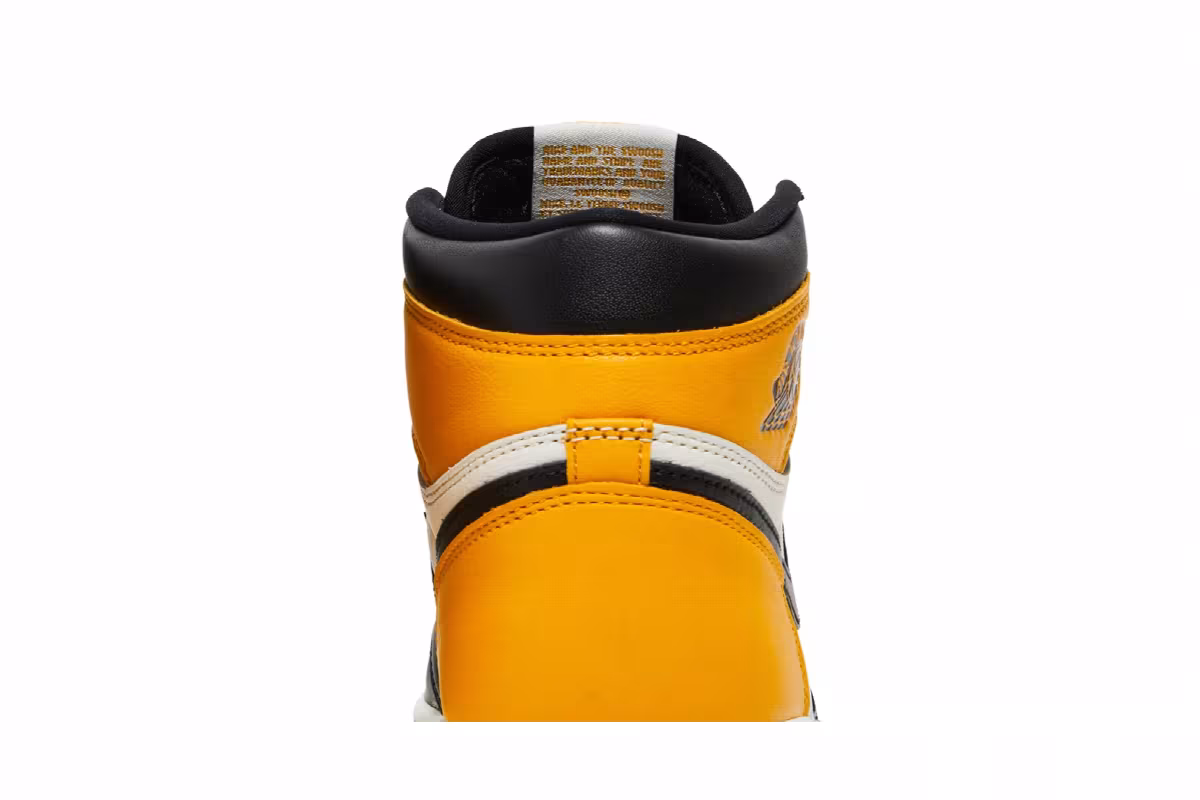 Air Jordan 1 High OG Yellow Toe, view 8