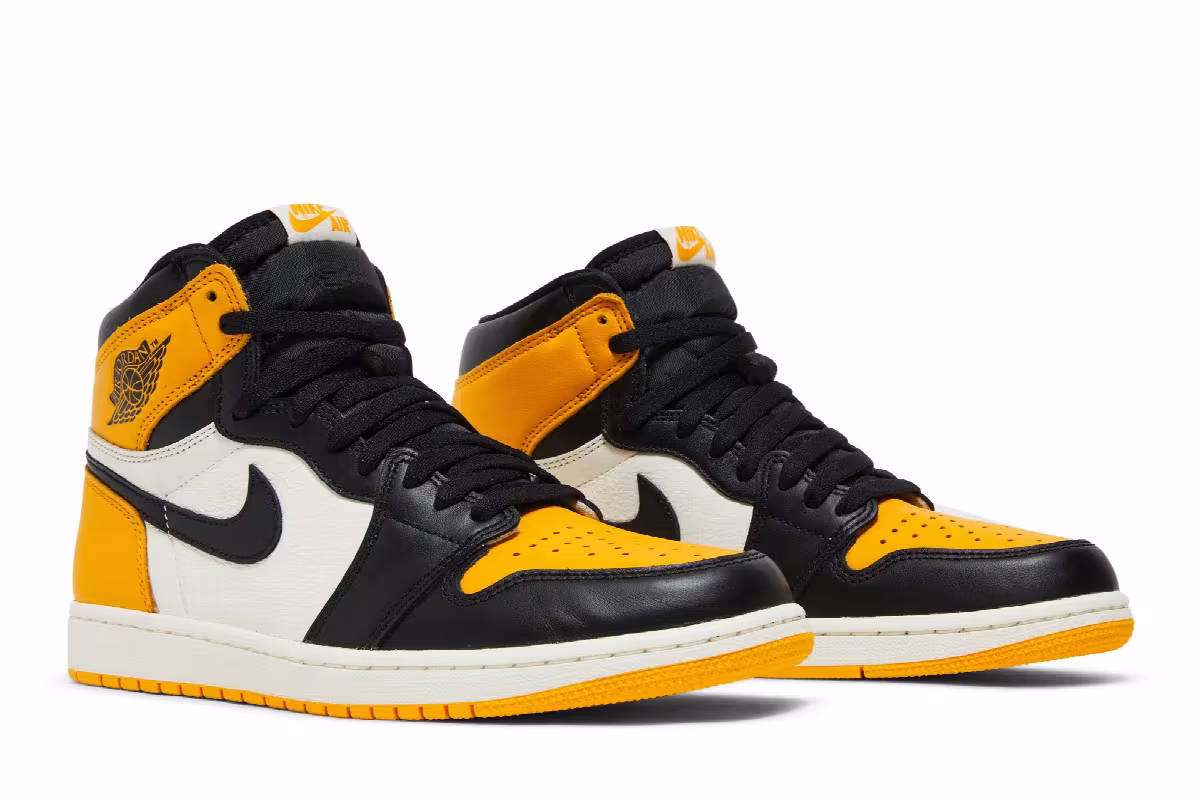 Air Jordan 1 High OG Yellow Toe, view 9