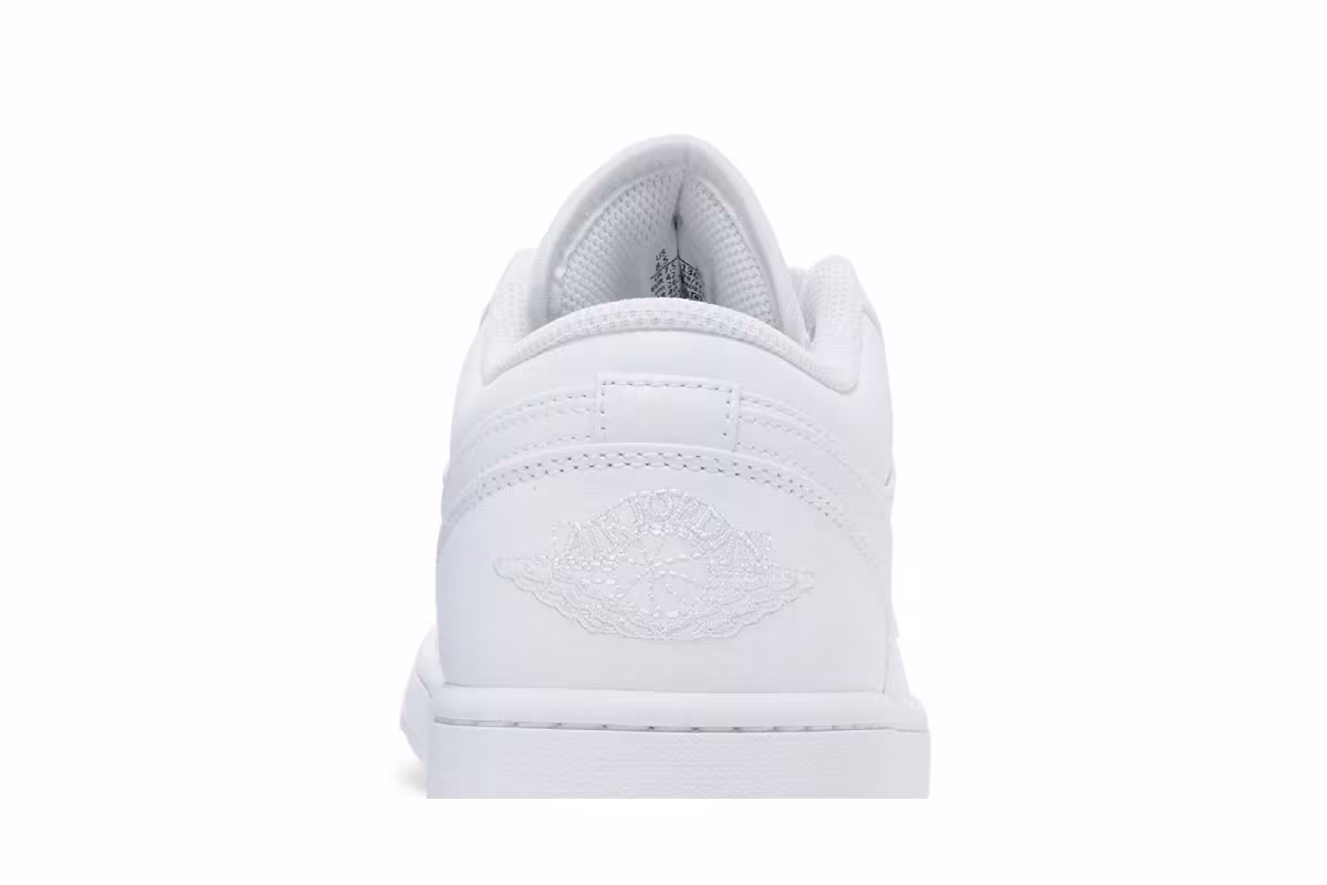 Air Jordan 1 Low Triple White 2022, view 8
