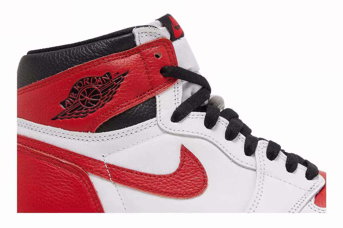 Air Jordan 1 High OG Heritage, view 3