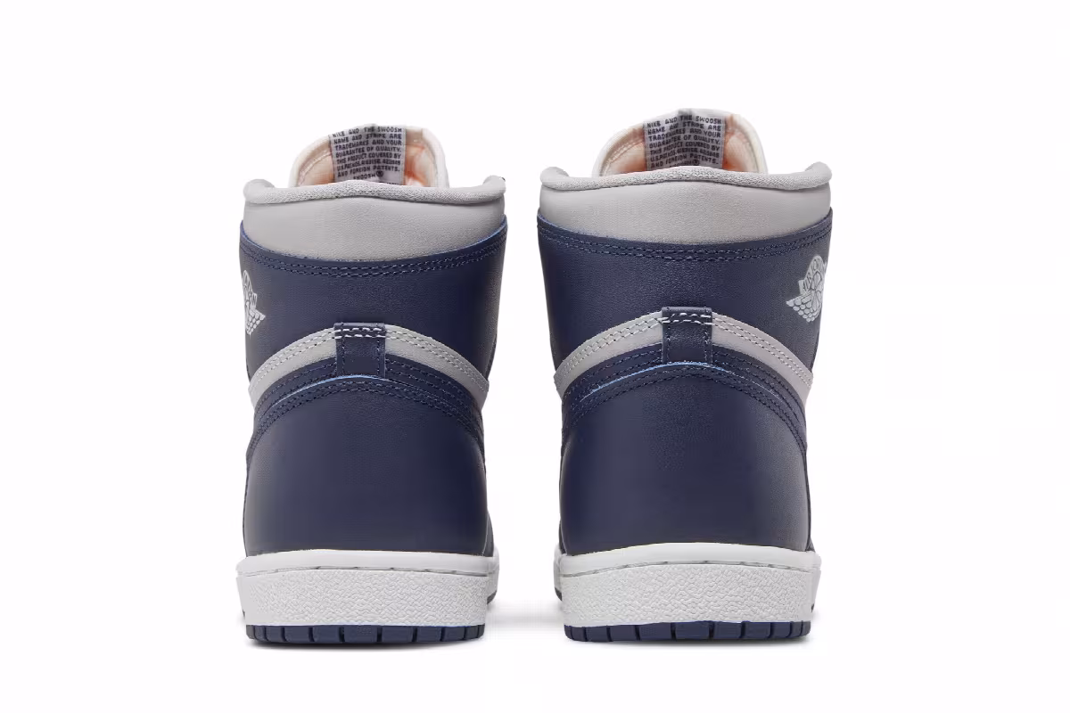 Air Jordan 1 High Georgetown, view 7