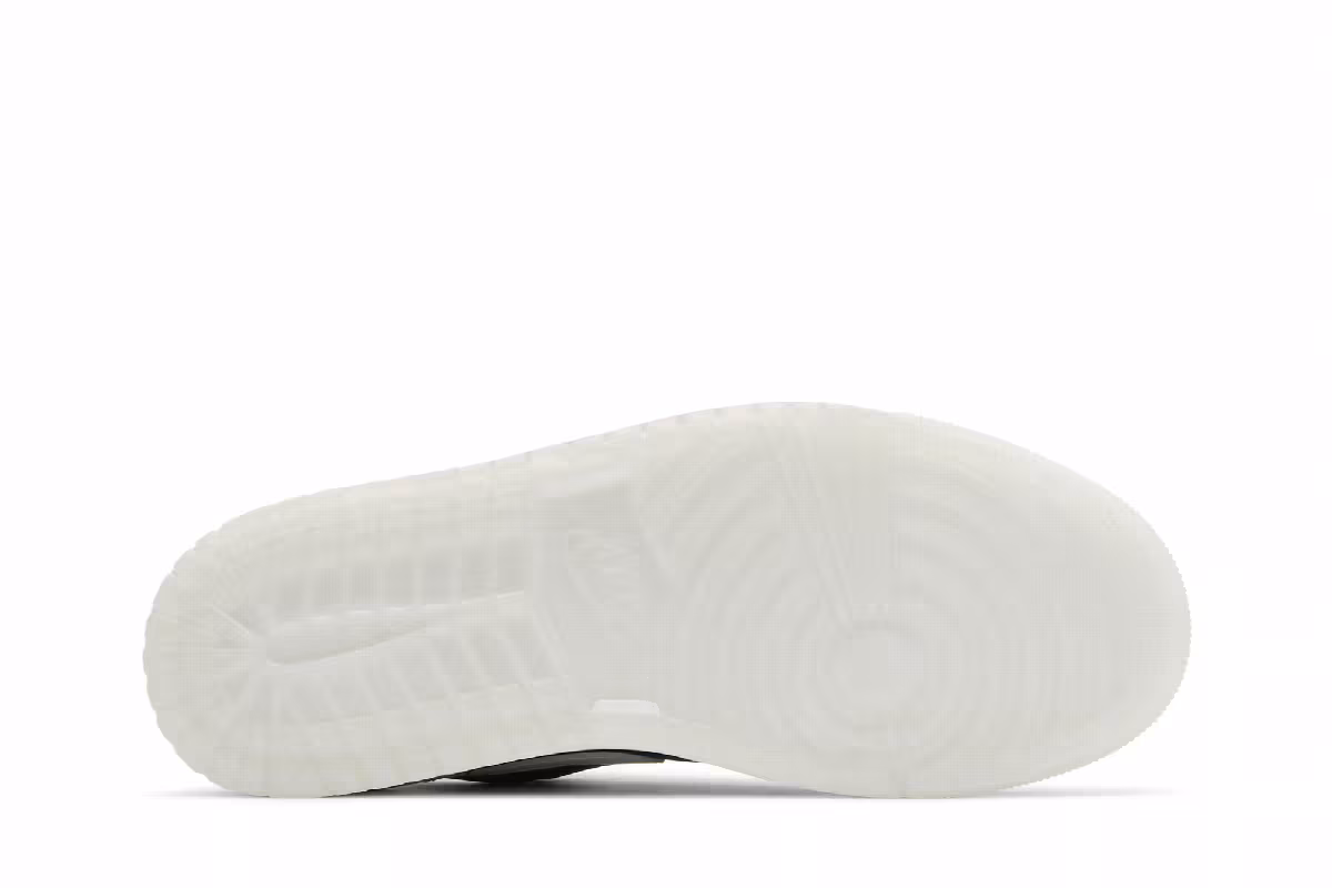 Air Jordan 1 Low SE Diamond, view 5