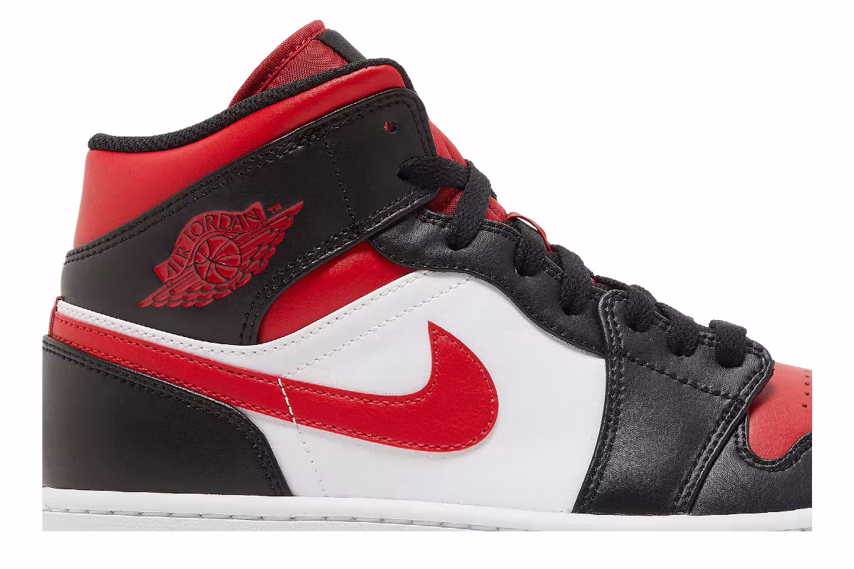 Air Jordan 1 Mid Bred Toe, view 3