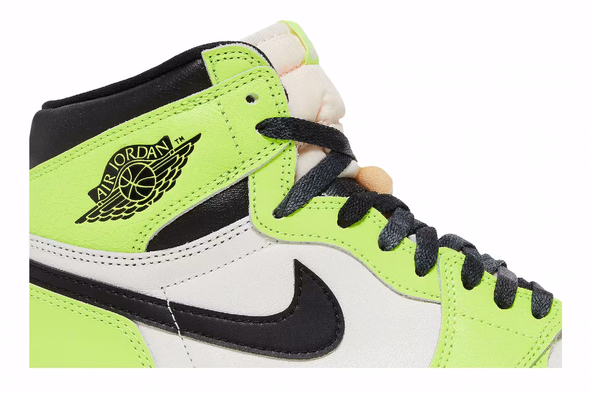 Air Jordan 1 High OG Visionaire, view 3