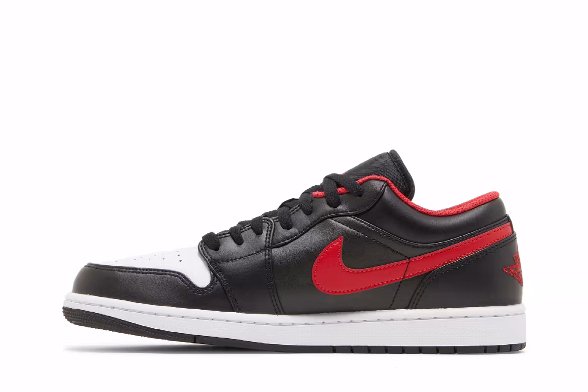 Air Jordan 1 Low White Toe, view 4