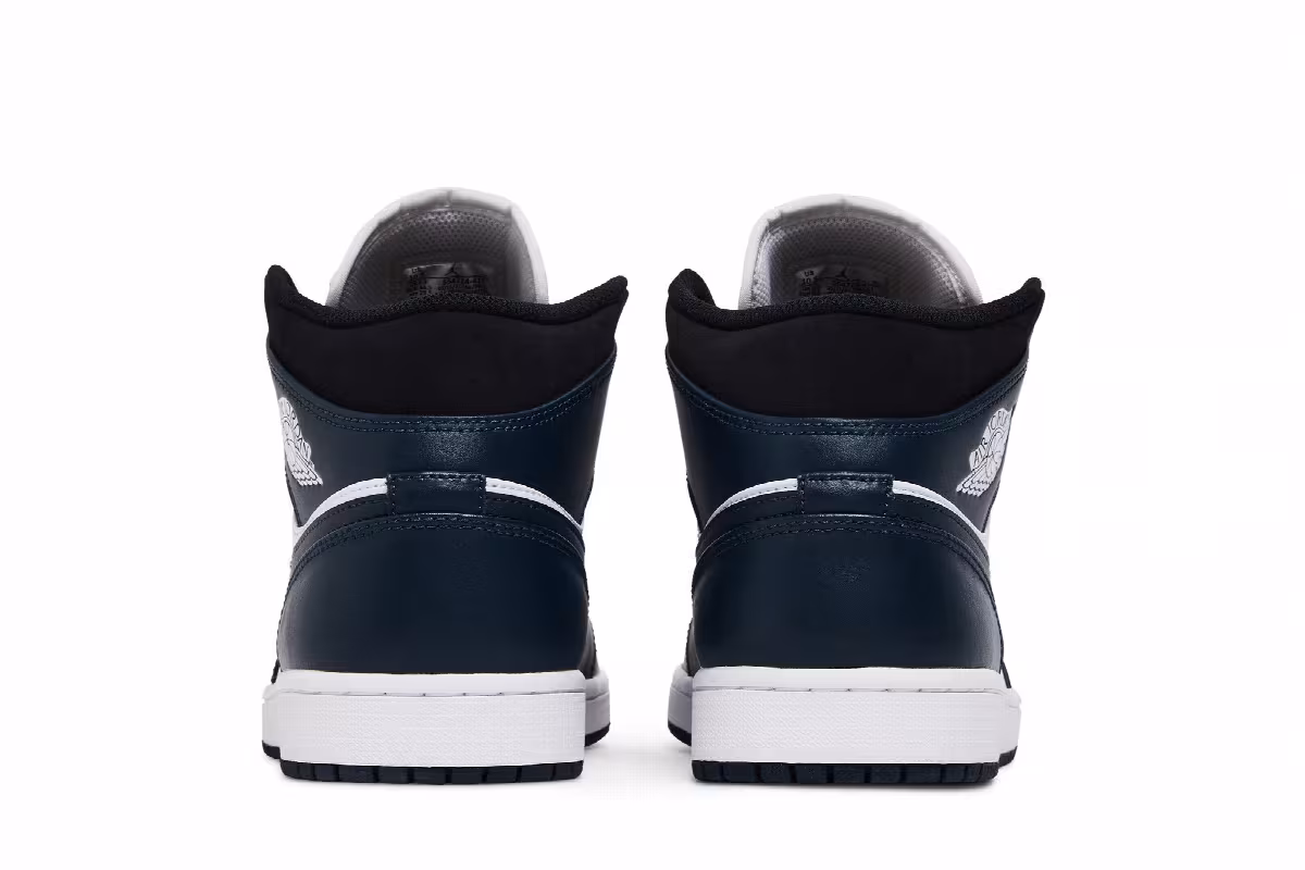 Air Jordan 1 Mid Armory Navy, view 7