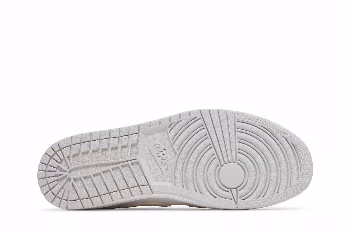 Air Jordan 1 Low SE Craft Inside Out, view 5