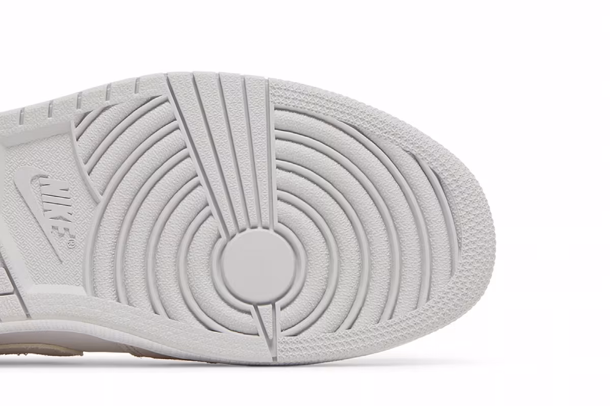 Air Jordan 1 Low SE Craft Inside Out, view 6