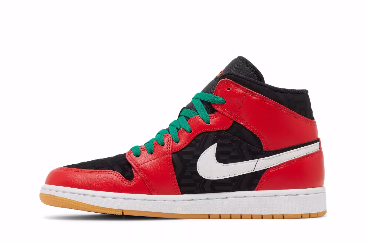 Air Jordan 1 Mid SE Christmas, view 4