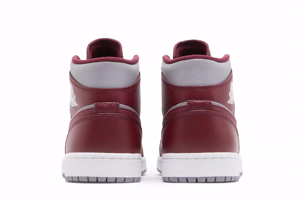 Air Jordan 1 Mid Cherrywood Red, view 7