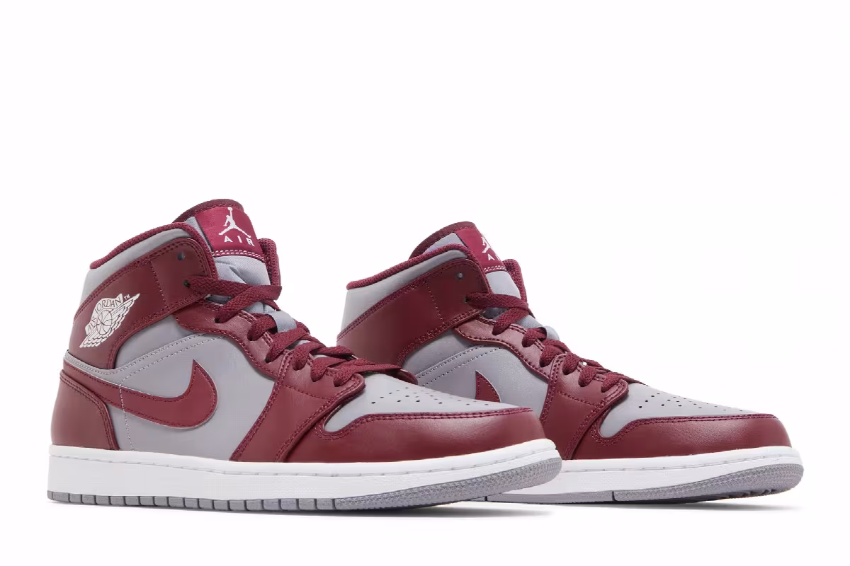 Air Jordan 1 Mid Cherrywood Red, view 9