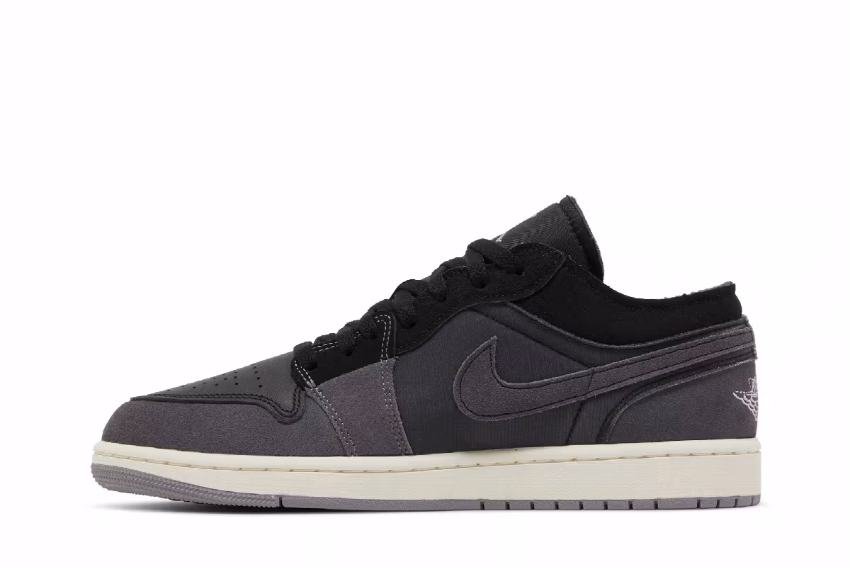 Air Jordan 1 Low SE Craft Inside Out - Black, view 4