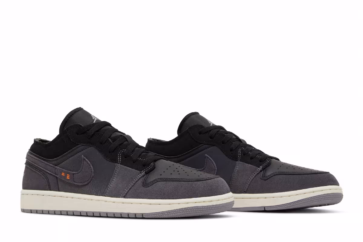 Air Jordan 1 Low SE Craft Inside Out - Black, view 9