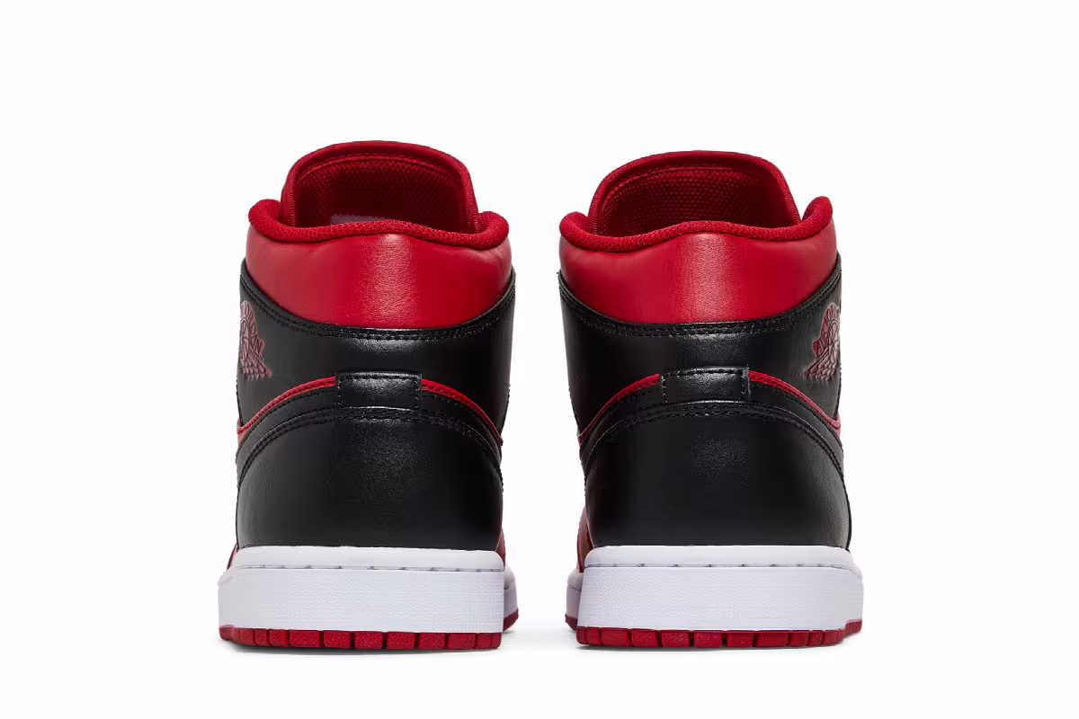 Air Jordan 1 Mid Reverse Bred, view 7