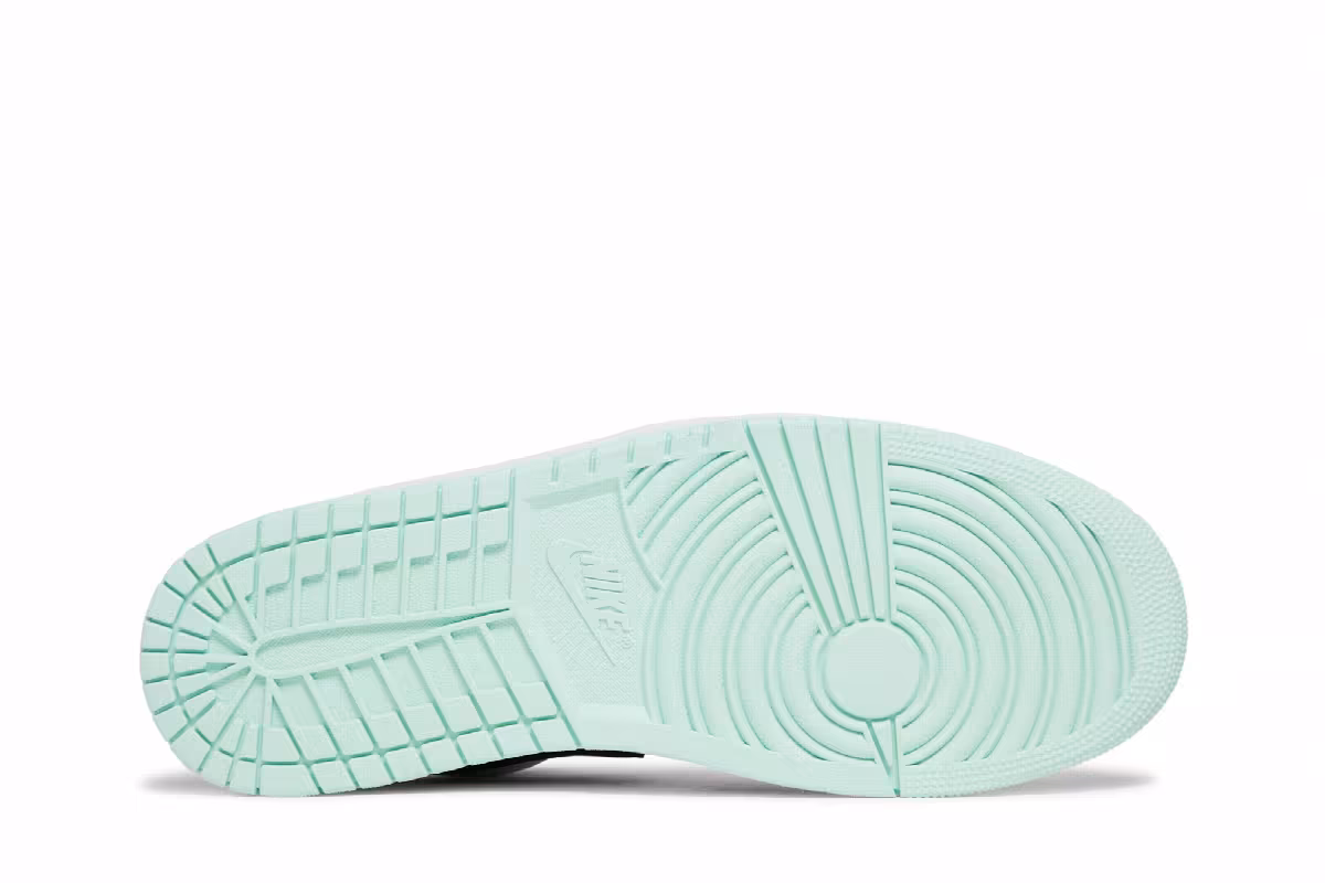 Air Jordan 1 Low SE Tie Dye, view 5
