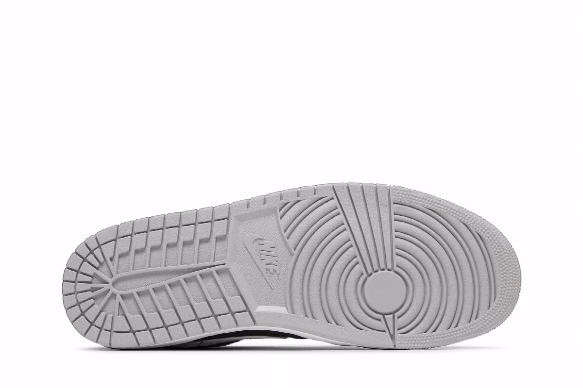 Air Jordan 1 Mid SE Elephant Toe, view 5