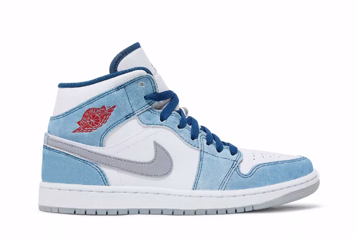 Air Jordan 1 Mid SE French Blue, view 2