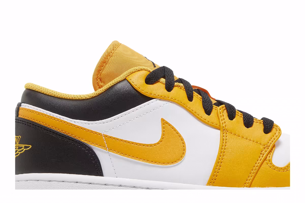 Air Jordan 1 Low Taxi White, view 3