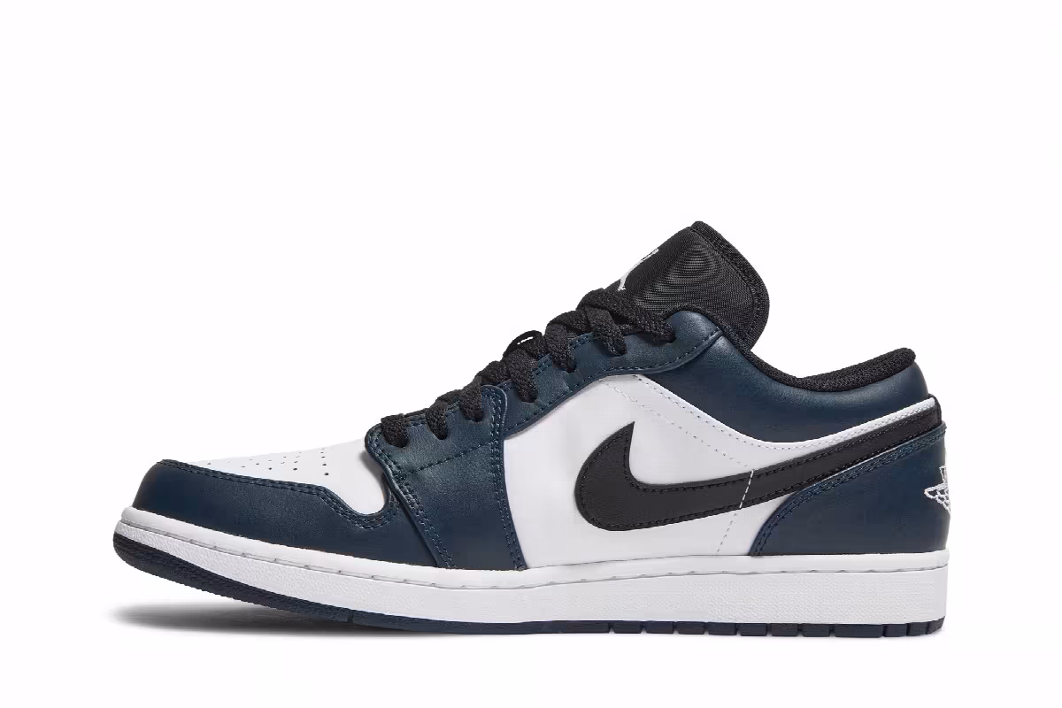 Air Jordan 1 Low Dark Teal, view 4