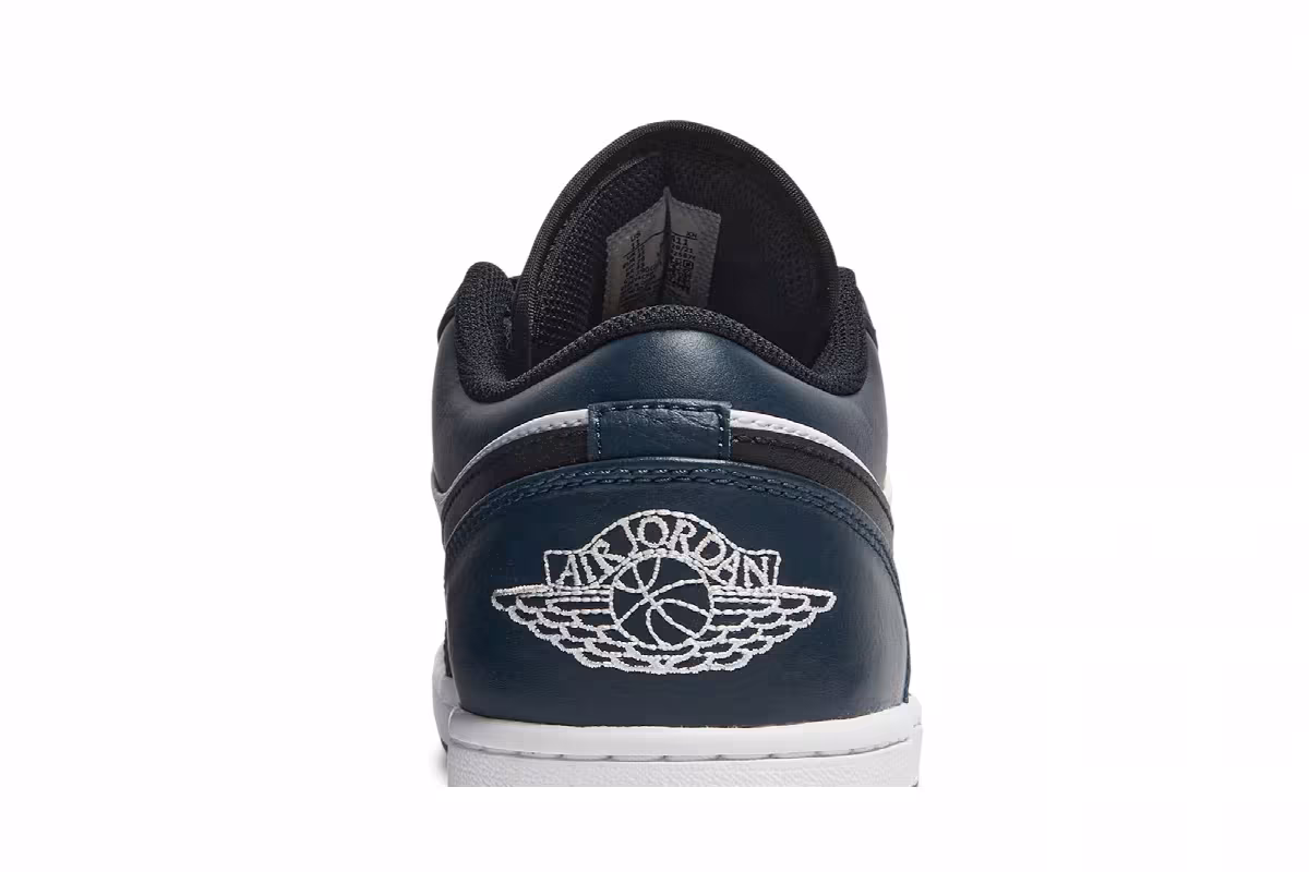 Air Jordan 1 Low Dark Teal, view 8